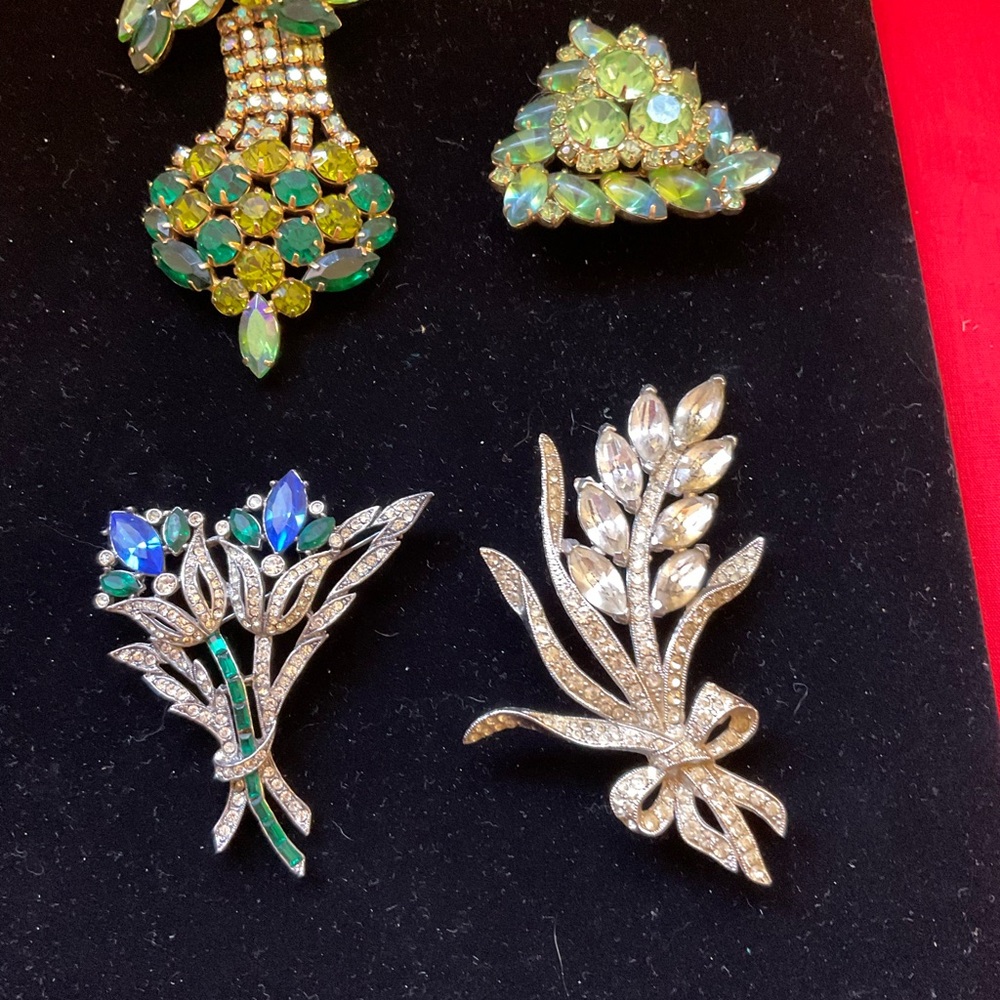 Vintage Rhinestone Broaches Bundle